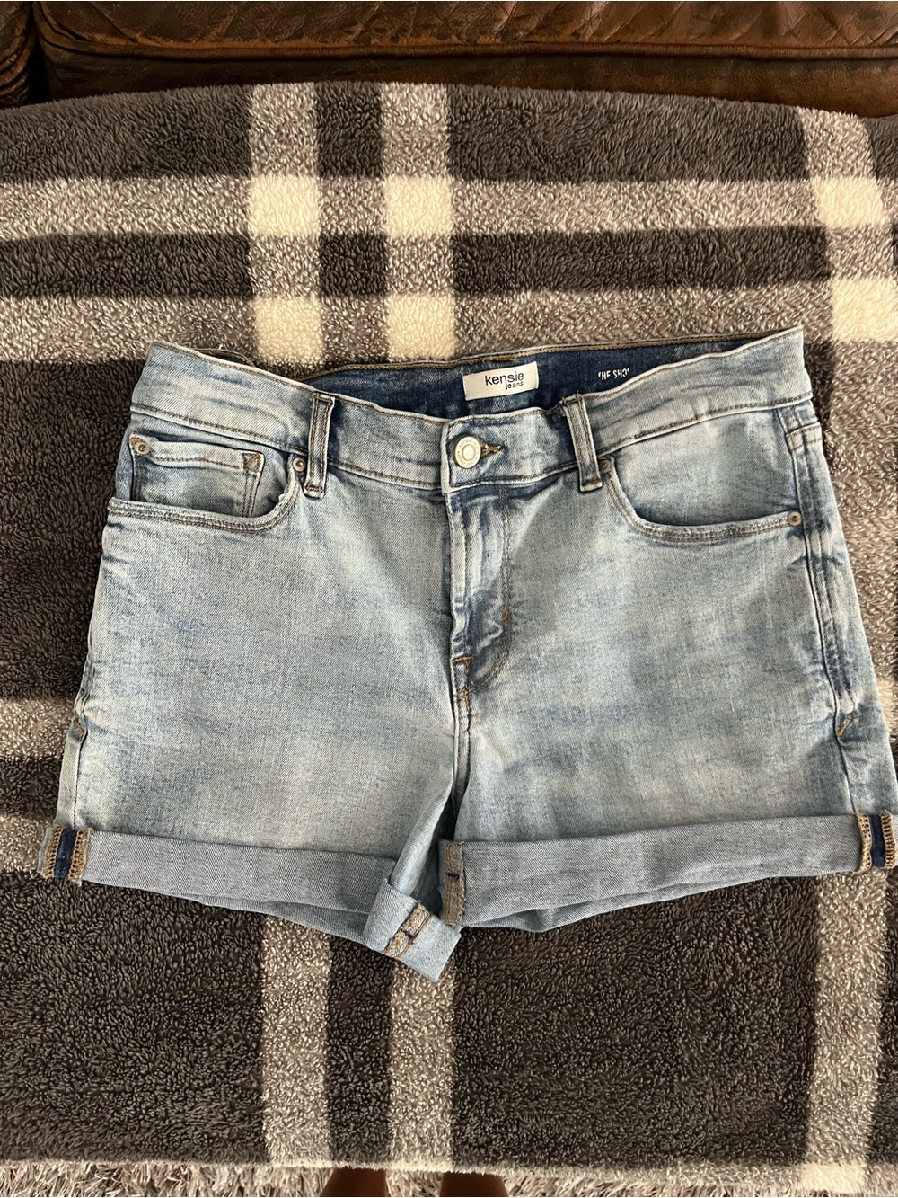 Kensie Light Wash Rolled Cuff Denim Shorts